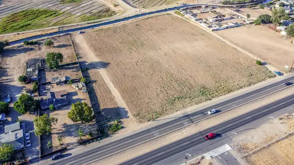 4865 E Jensen Avenue, Fresno, CA 93725