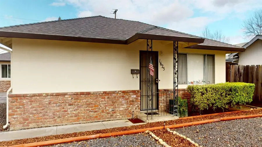 1625 W Rumble Road, Modesto, CA 95350 - #2
