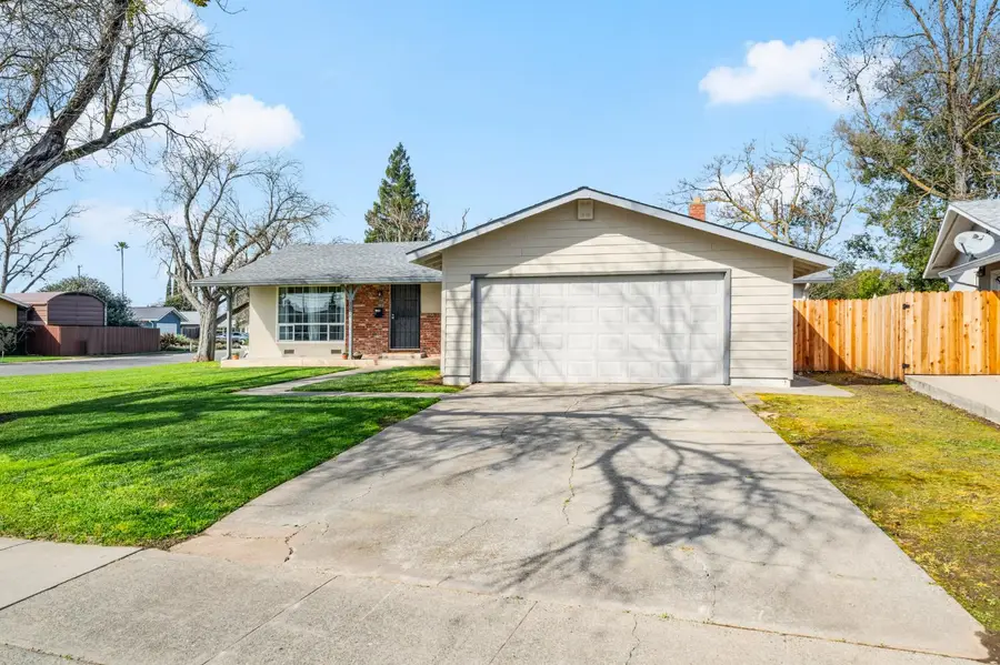 3298 Rosemont Drive, Sacramento, CA 95826 - #3