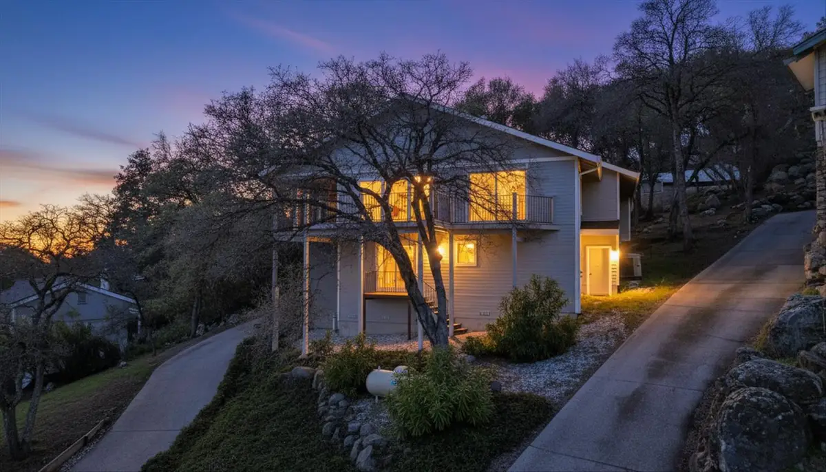 17572 Long Branch Court, Penn Valley, CA 95946 - #1