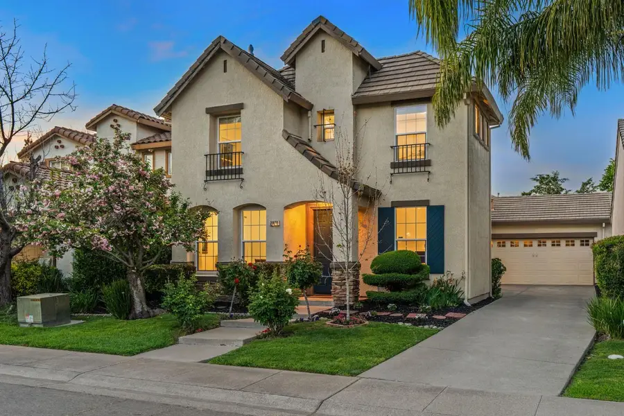 2070 Fenmore Way, Sacramento, CA 95835 - #3