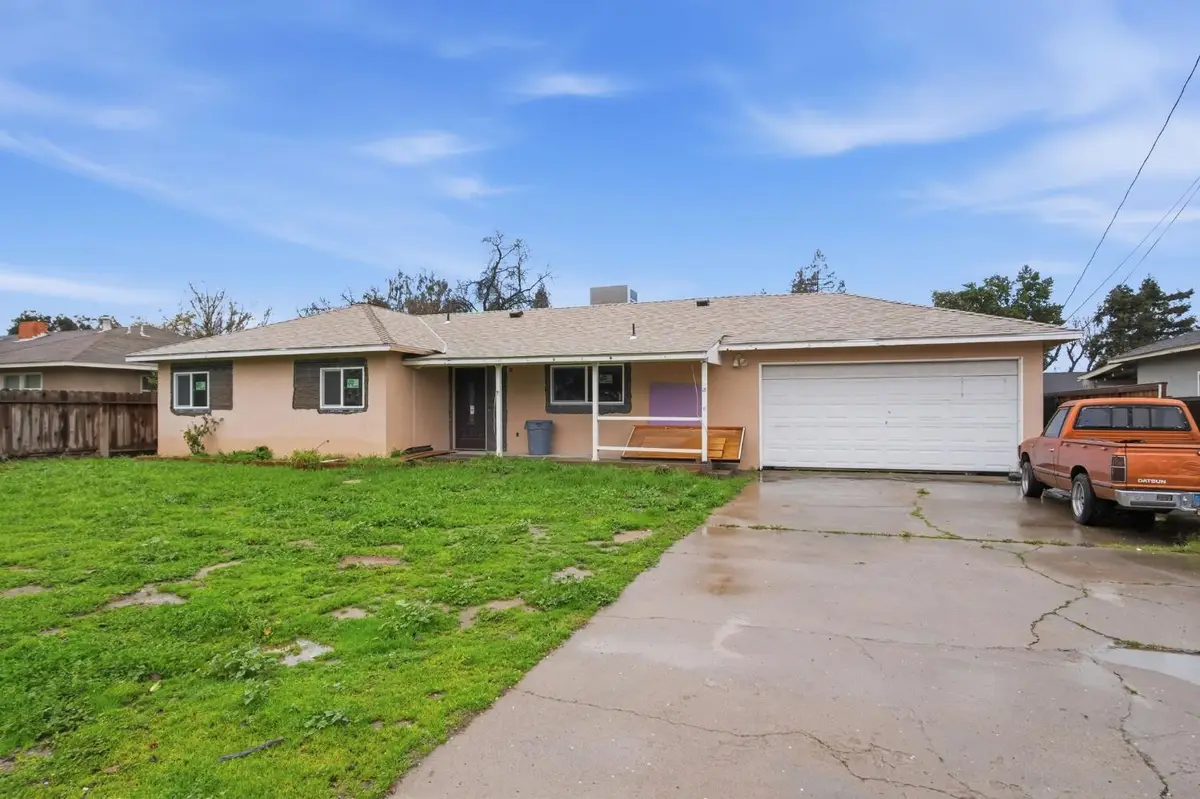 1131 N Rosemore Avenue, Modesto, CA 95358 - #1