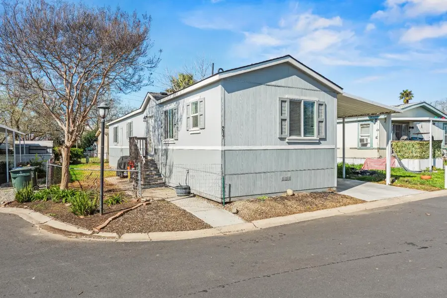 217 Village Cir #217, Sacramento, CA 95838 - #2