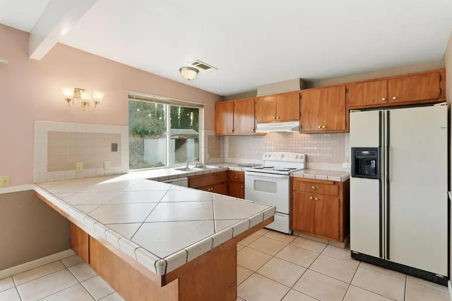 8778 Cling Court, Elk Grove, CA 95624 - #3