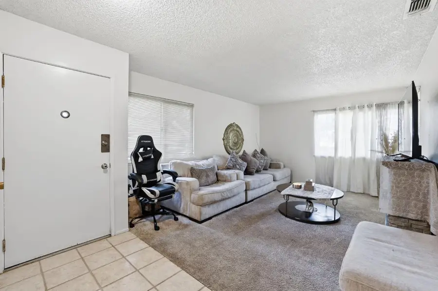 8187 La Riviera Drive, Sacramento, CA 95826 - #3