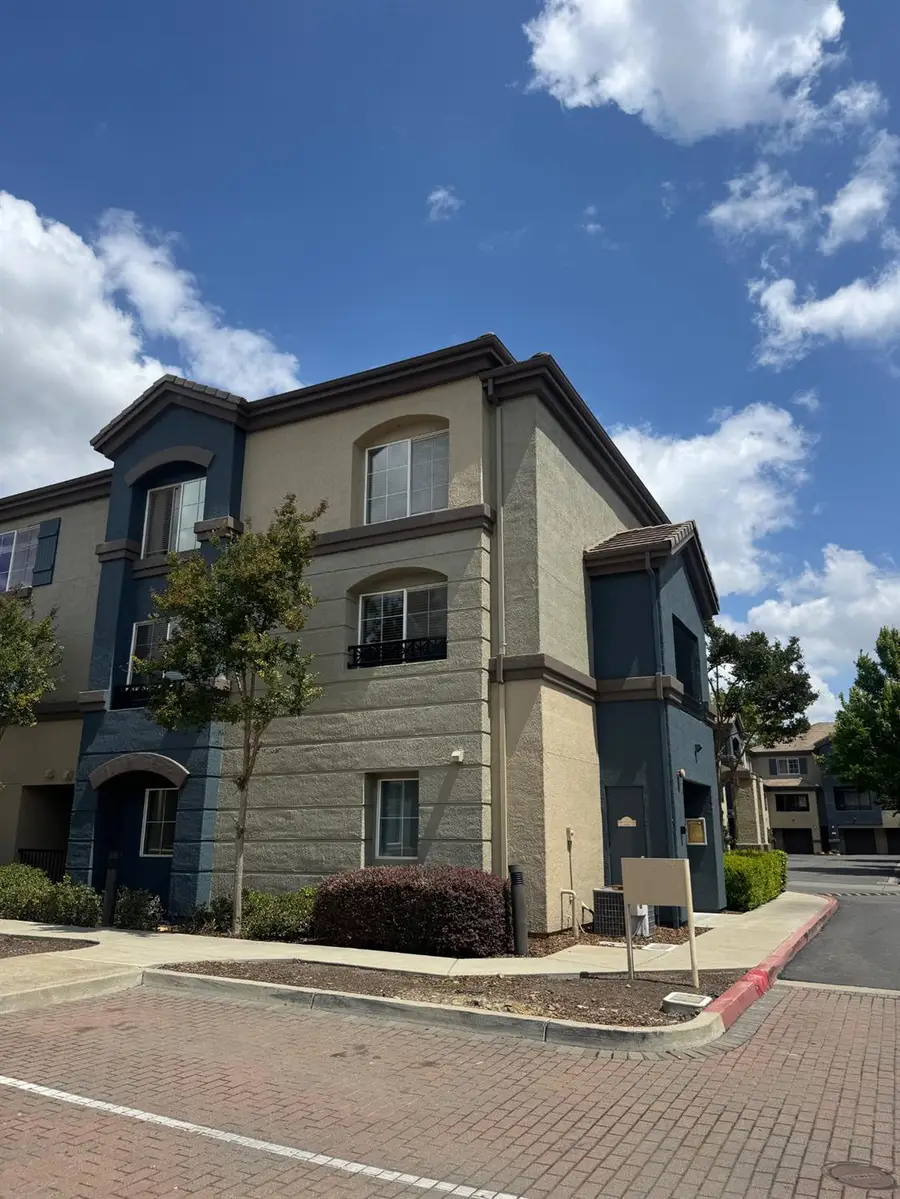 2001 Club Center Drive #3101, Sacramento, CA 95835 - #2