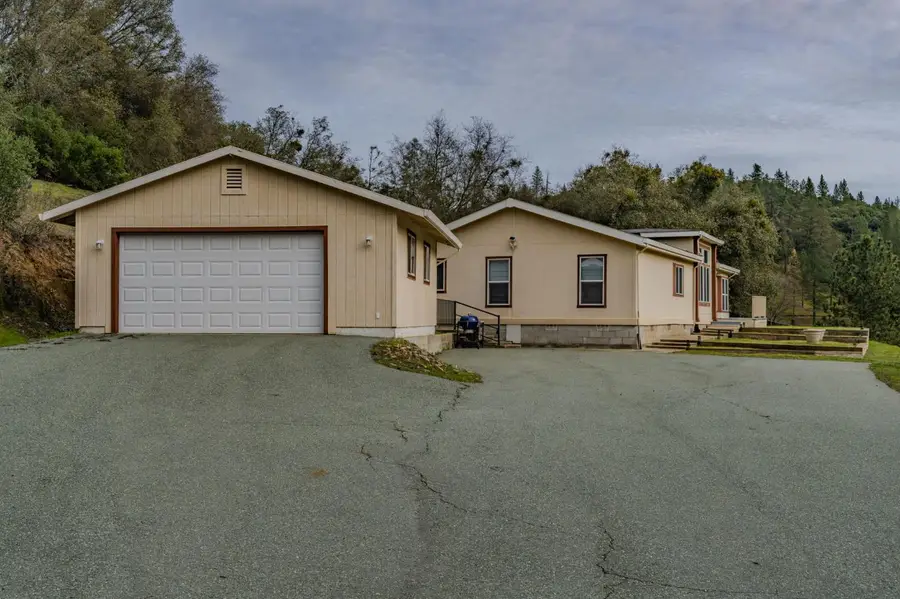 13890 Shake Ridge Rd, Sutter Creek, CA 95685 - #2
