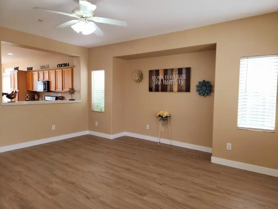 8428 Zinnia Way, Elk Grove, CA 95624 - #3