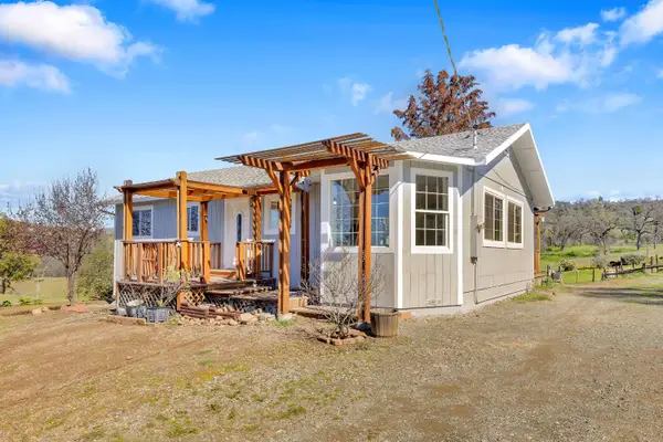 3799 Abeto, La Grange, CA 95329