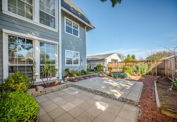 3152 Woods Circle, Davis, CA 95616