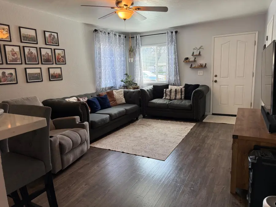 2021 W Acacia Street, Stockton, CA 95203 - #3