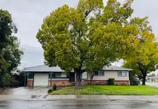 2081 Quincy Avenue, Sacramento, CA 95822 - #1