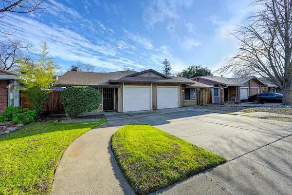 1052 Clinton Road, Sacramento, CA 95825
