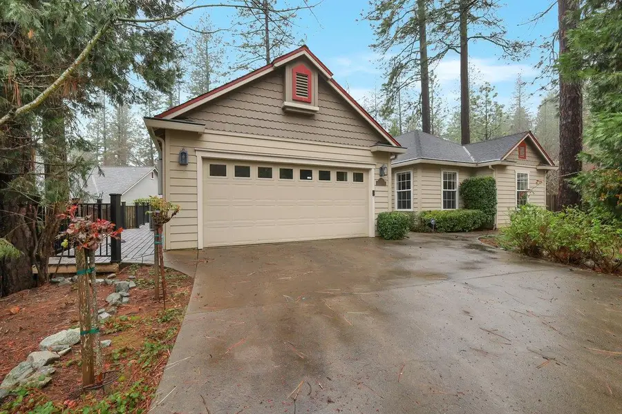 230 Scotia Pines Circle, Grass Valley, CA 95945 - #2