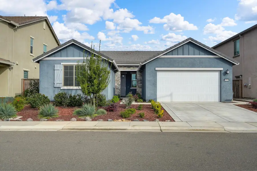 12913 Knightsbrook Avenue, Rancho Cordova, CA 95742 - #3