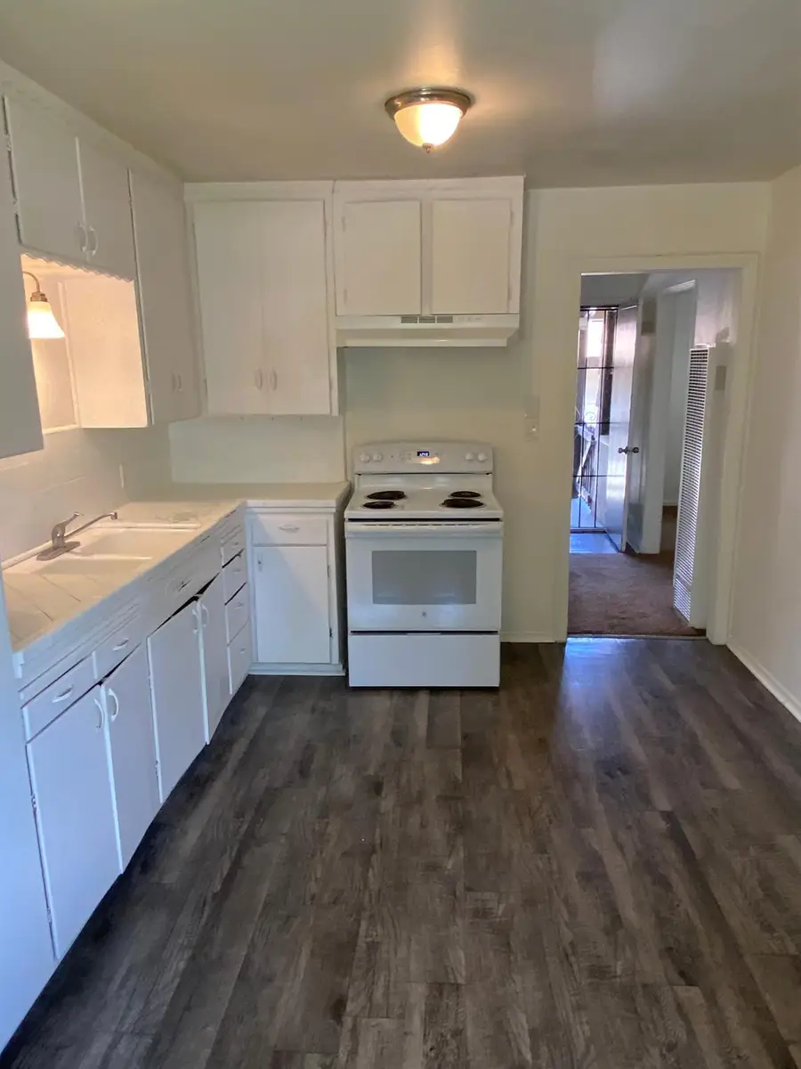 2842 Aurora Avenue, Sacramento, CA 95821 - #3