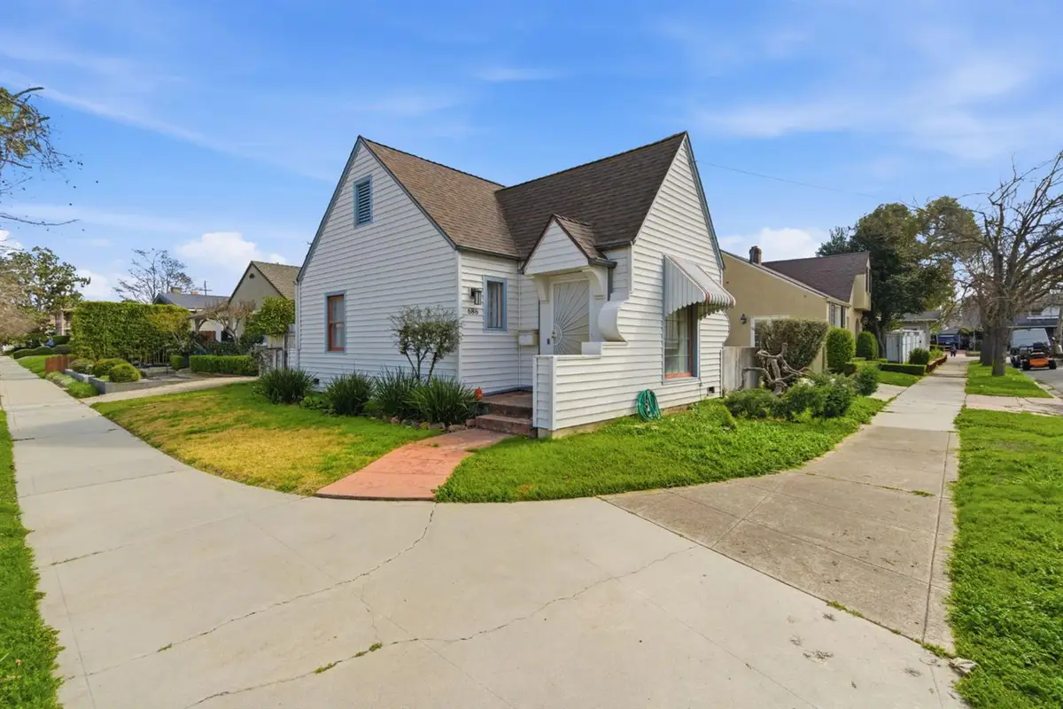 686 S Tuxedo Avenue, Stockton, CA 95204 - #1