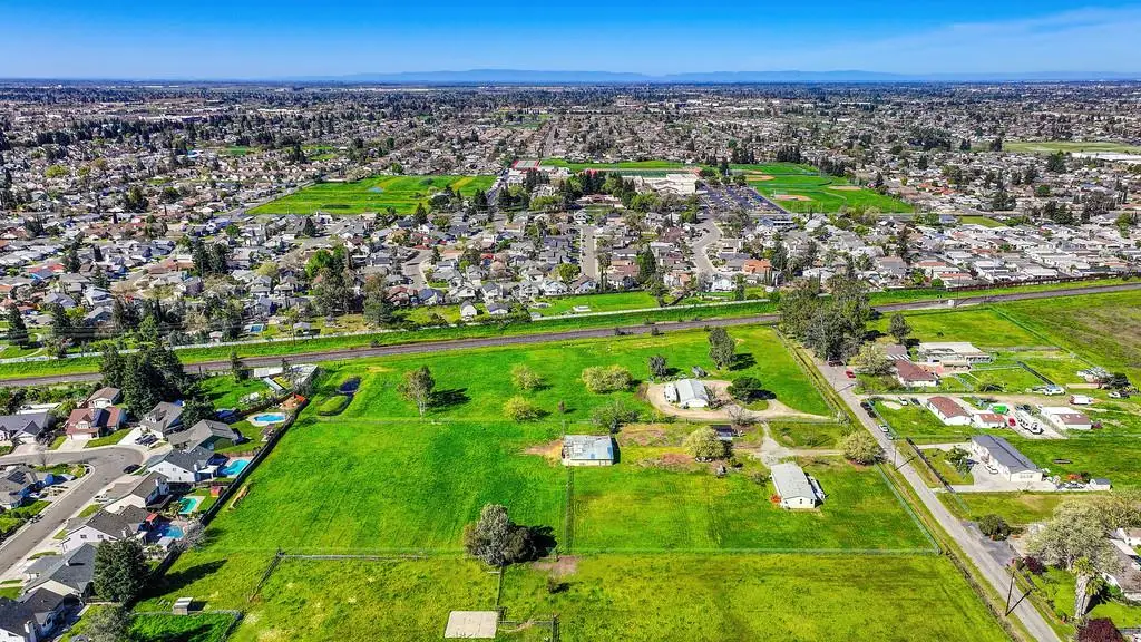 8610 Carlisle, Sacramento, CA 95828 - #1