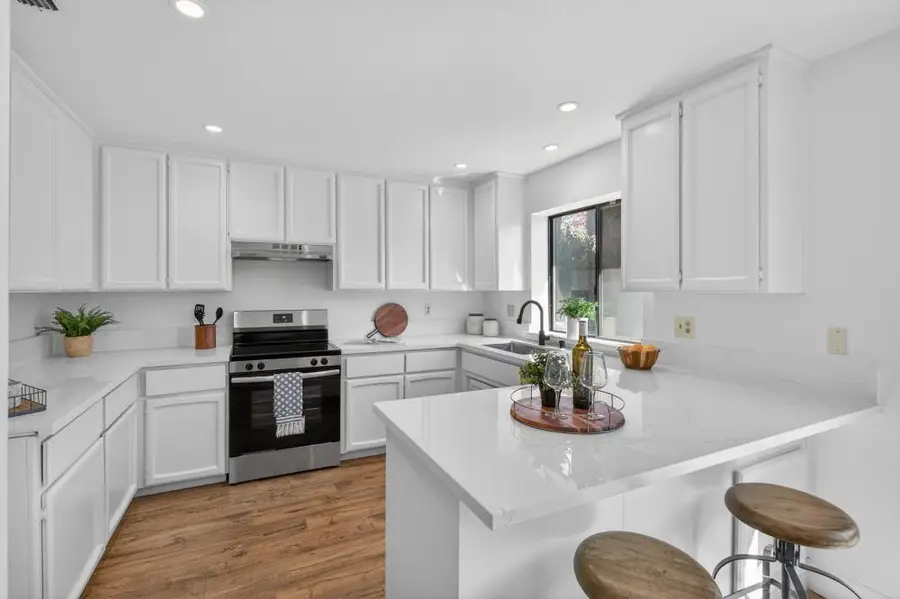 9 Eduardo Court, Sacramento, CA 95831 - #3