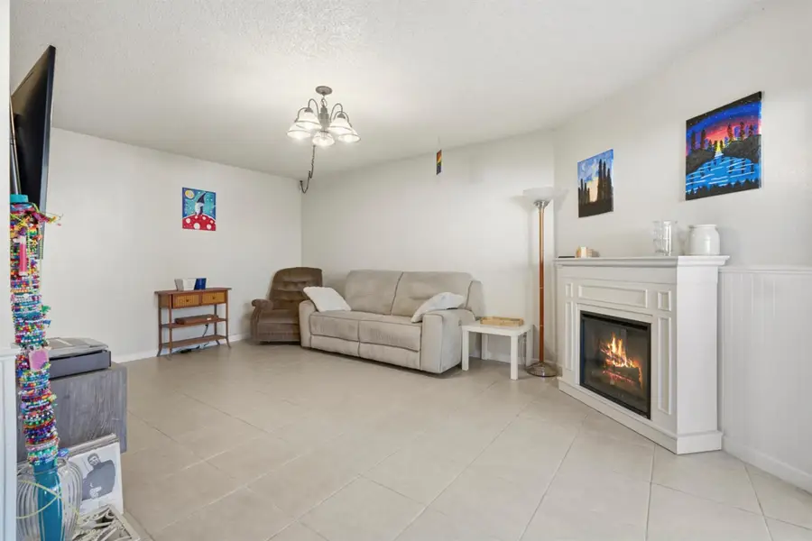 328 Northbank Court #79, Stockton, CA 95207 - #2