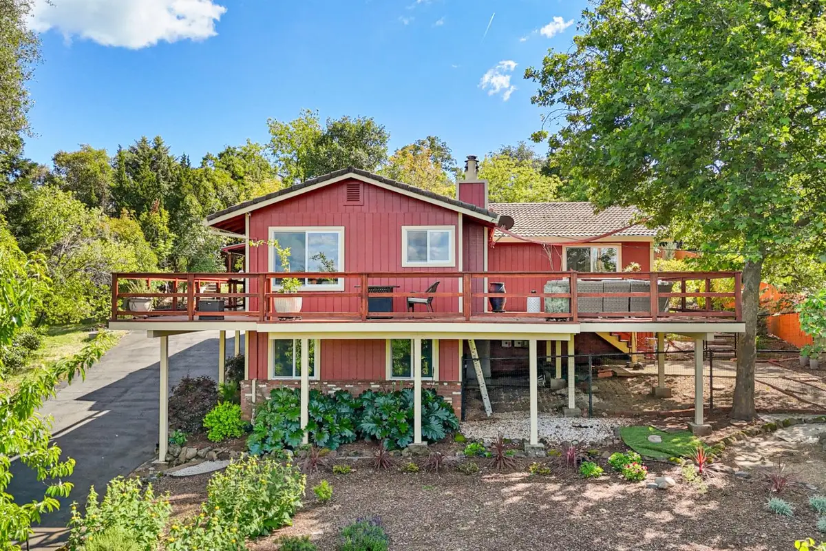 90 Lincoln Way, Auburn, CA 95603 - #1