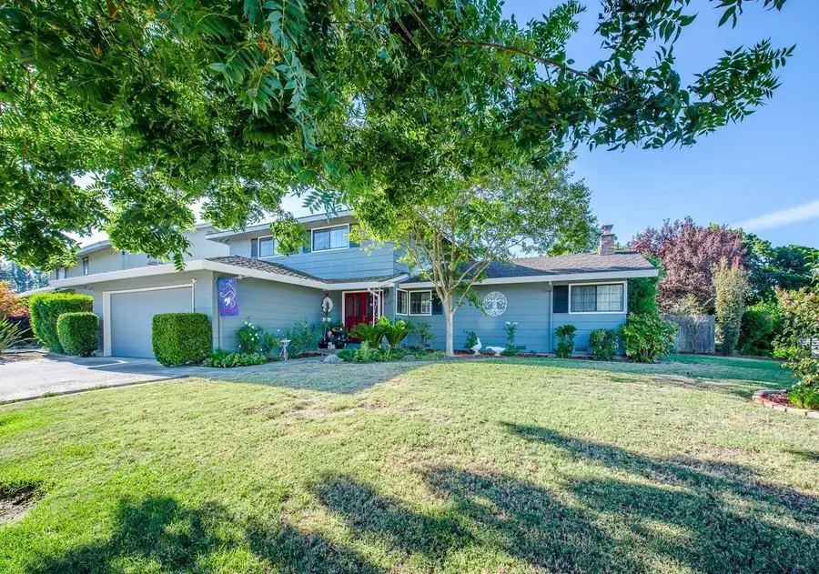 417 Baylor Drive, Woodland, CA 95695 - #2