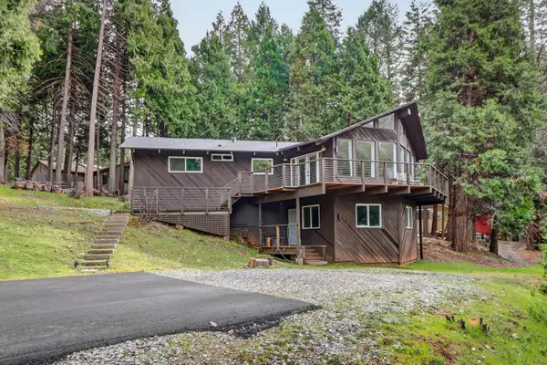 7115 Lakewood Drive, Pollock Pines, CA 95726