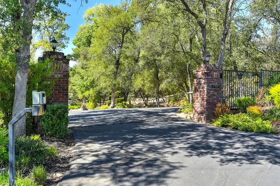 7450 Shadow Oaks Ln, Granite Bay, CA 95746 - #3