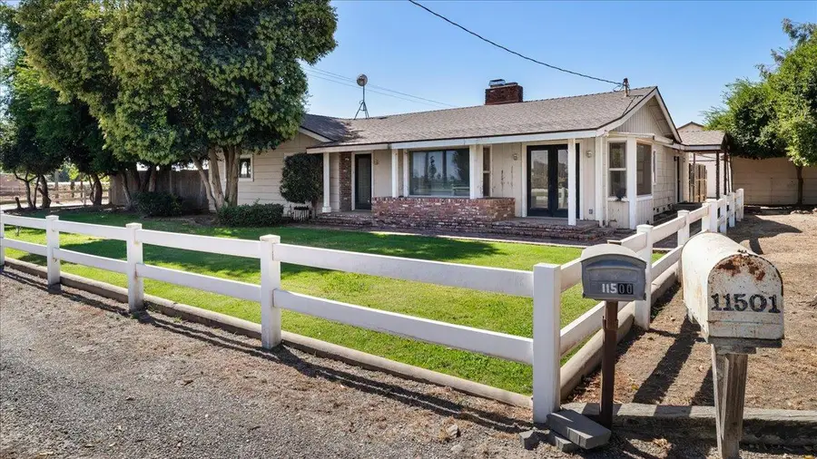 11501 Pioneer Avenue, Oakdale, CA 95361 - #3