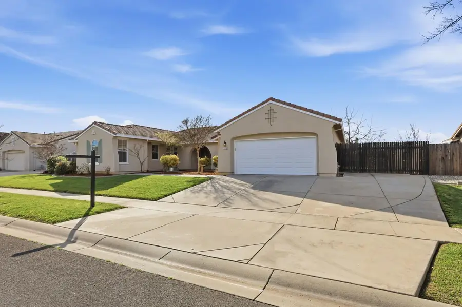 2119 Greenhorn Creek Circle, Plumas Lake, CA 95961 - #3