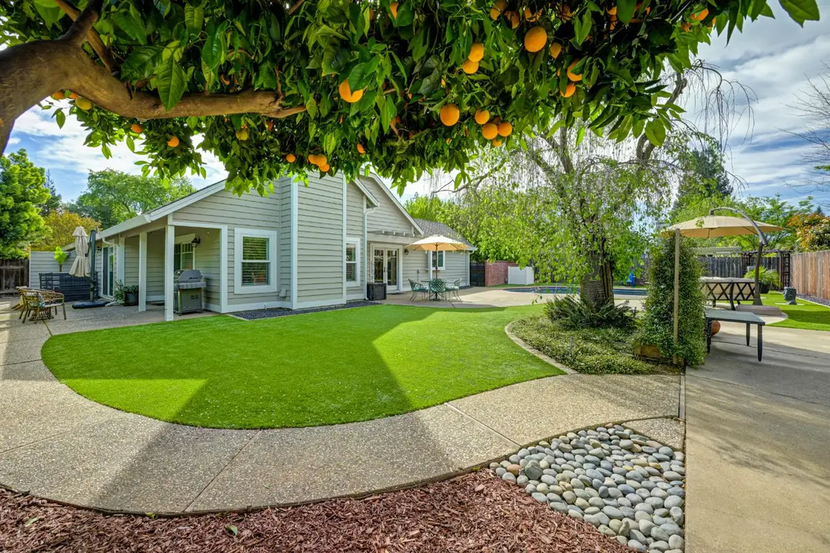 1045 Harrington Way, Carmichael, CA 95608 - #1