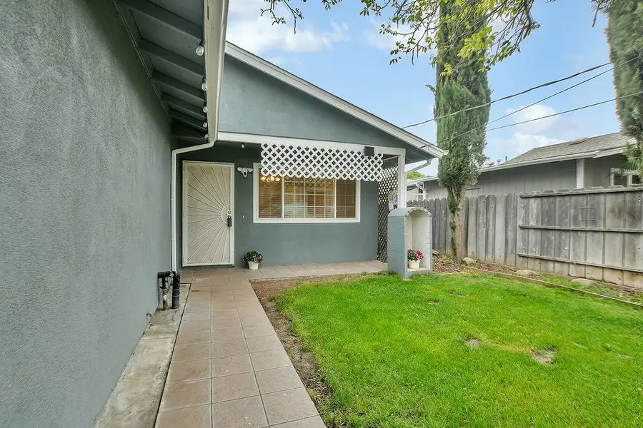207 Park Avenue, Manteca, CA 95337 - #3
