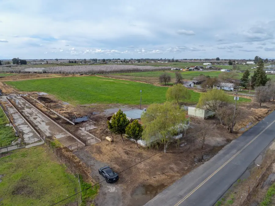 10053 Sawyer Ave, Oakdale, CA 95361 - #3