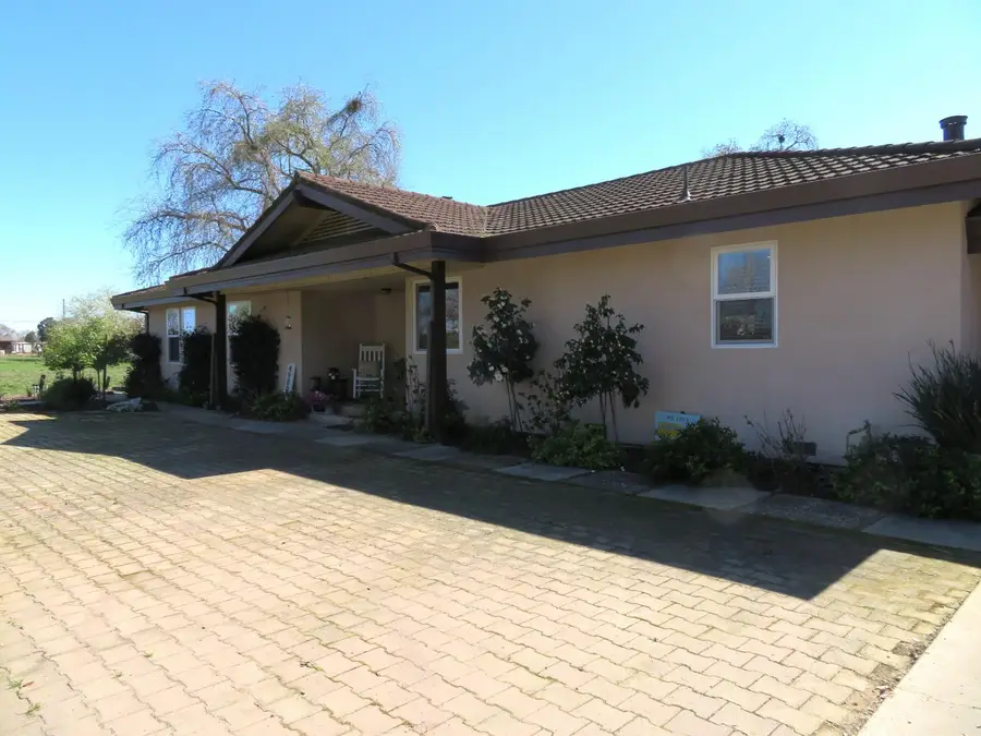 4900 Pleasant Valley Road, Oakdale, CA 95361 - #3
