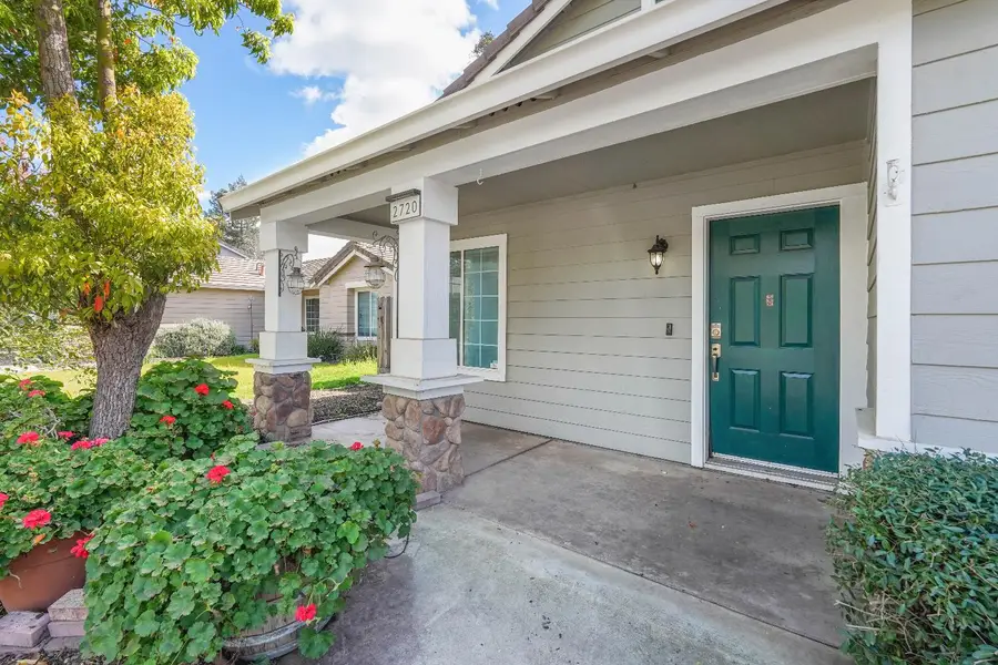 2720 River Cove Drive, Riverbank, CA 95367 - #2