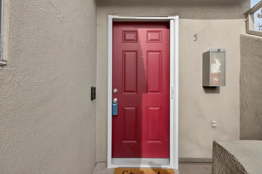 5226 Hemlock Street #5, Sacramento, CA 95841 - #2