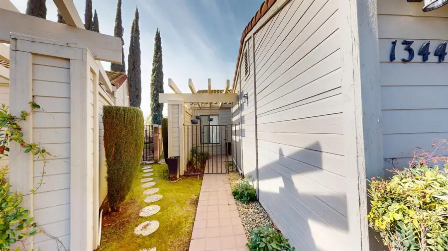 1344 Paseo Redondo Drive, Merced, CA 95348 - #2