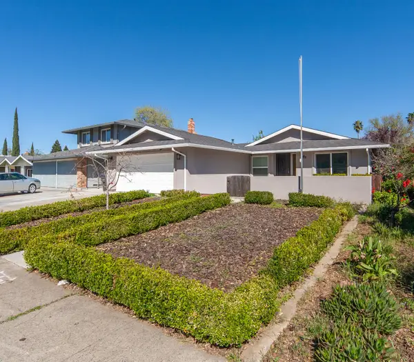 3225 Saturn Drive, Sacramento, CA 95827