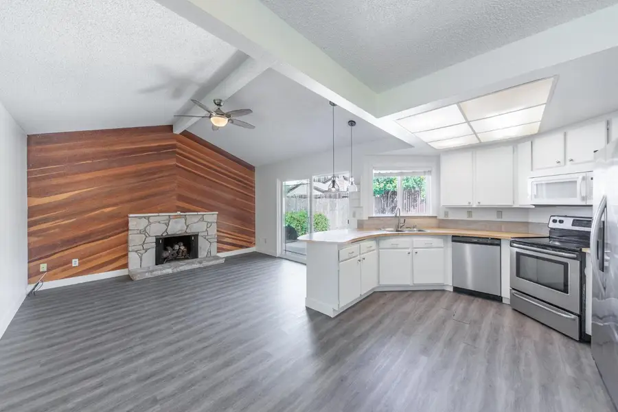 3225 Saturn Drive, Sacramento, CA 95827 - #2