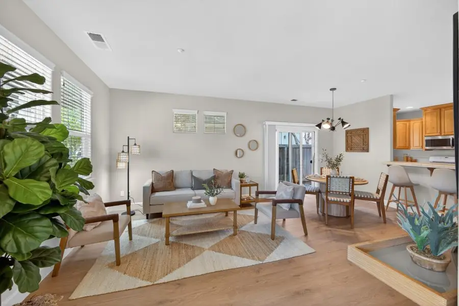 248 Quail Drive, Woodland, CA 95695 - #2