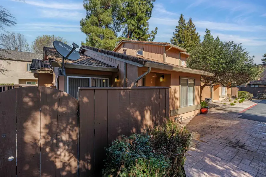 4032 Elmo Loop #A, Modesto, CA 95356 - #3