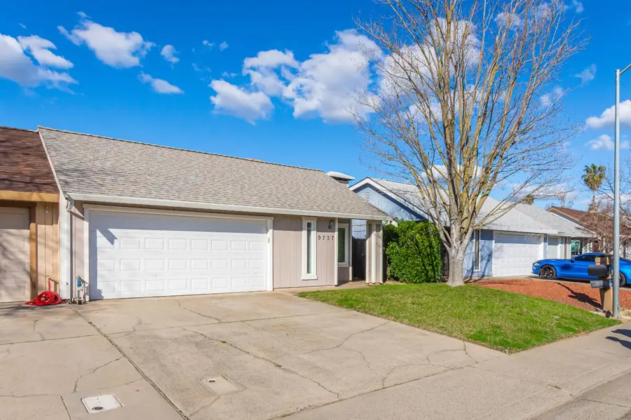 9737 Woodhollow Way, Sacramento, CA 95827 - #2
