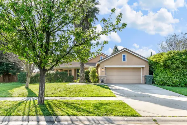 2084 Knights Ferry Drive, Plumas Lake, CA 95961