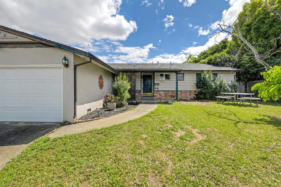 5832 Northgrove Way, Citrus Heights, CA 95610 - #3