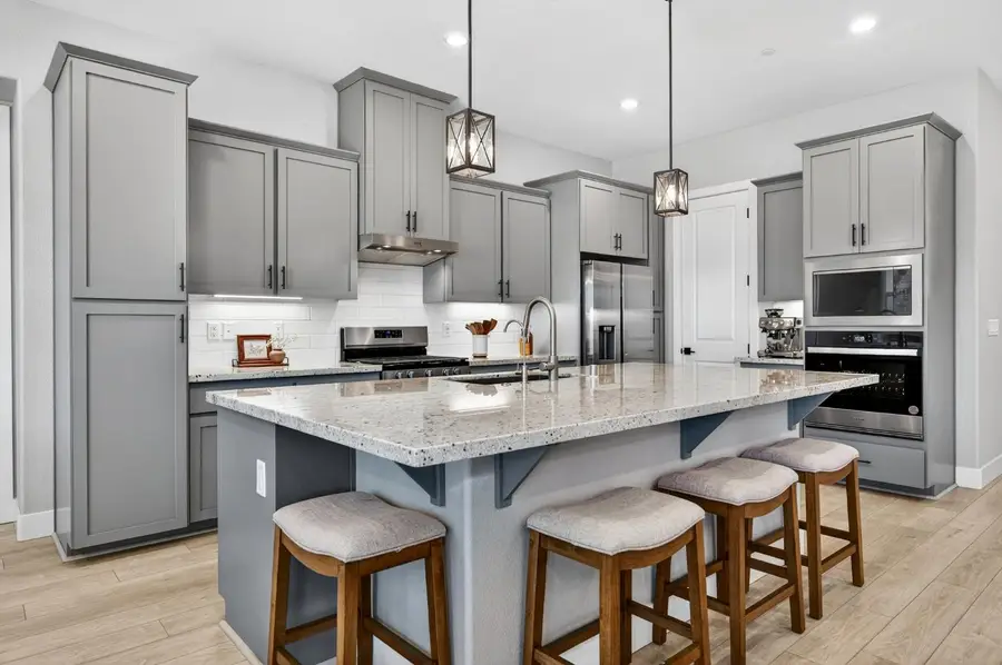 1097 Camarillo Drive, Roseville, CA 95747 - #3