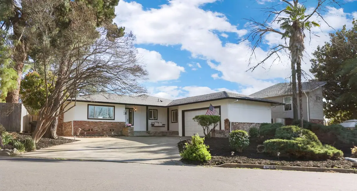 304 Alta Vista Avenue, Roseville, CA 95678 - #1