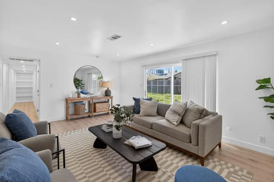 6924 Peck Drive, Sacramento, CA 95828 - #2