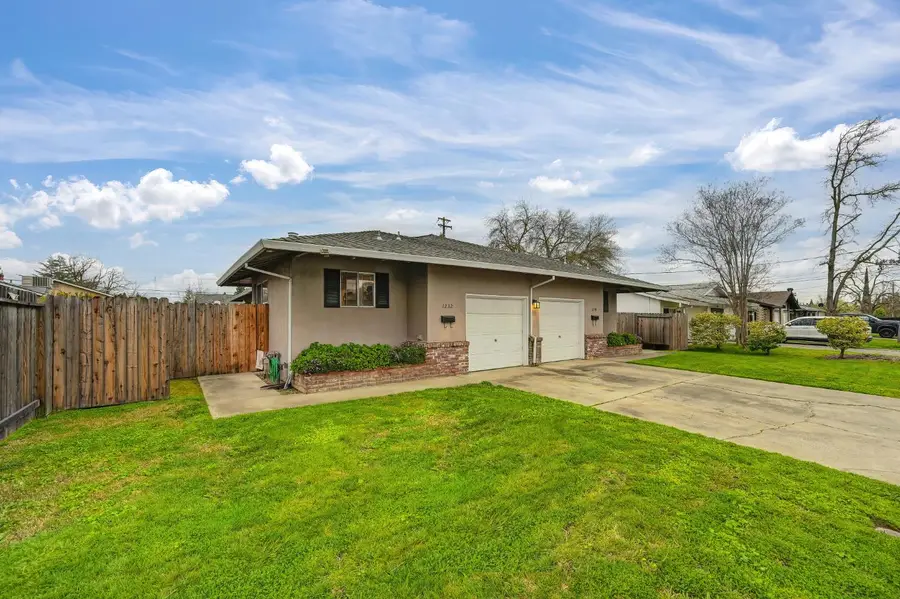 2360 Hurley Way, Sacramento, CA 95825 - #2