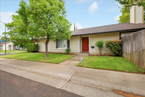 10570 Apple Grove Way, Rancho Cordova, CA 95670