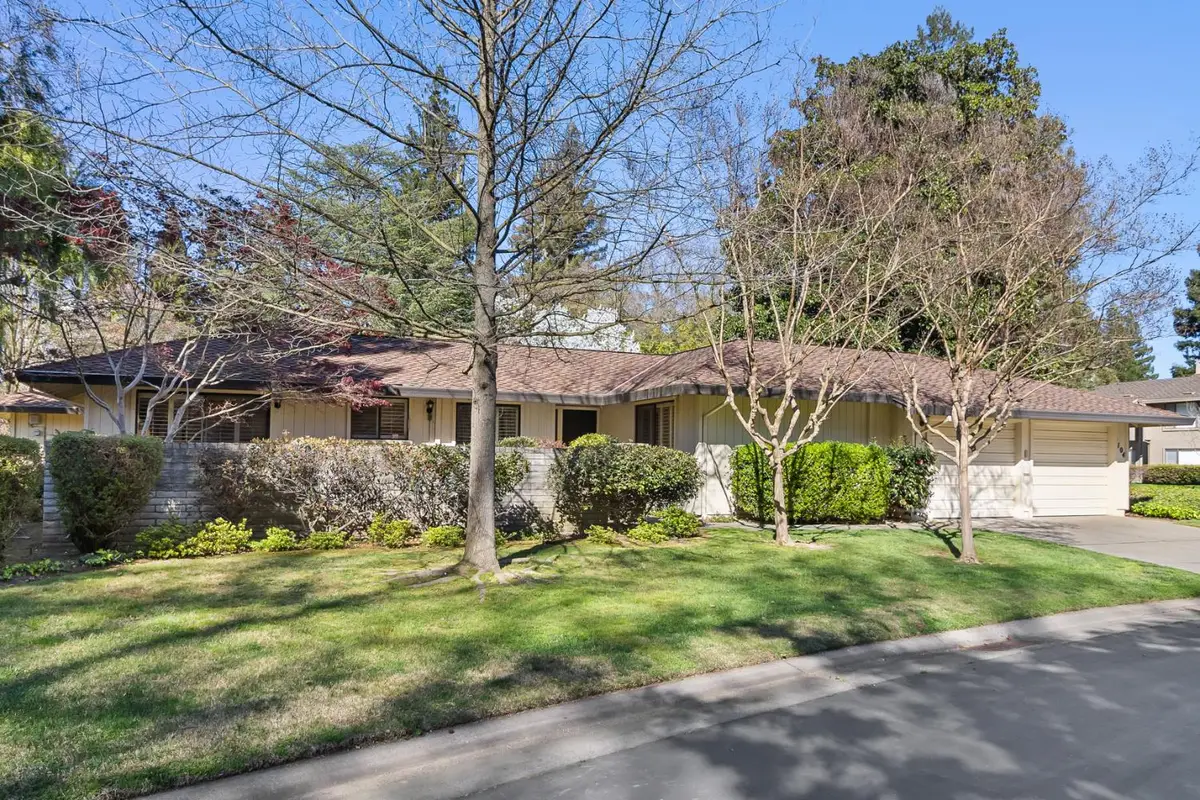 1104 Commons Drive, Sacramento, CA 95825 - #1